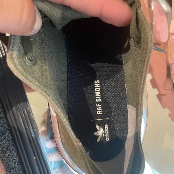 Raf Simons Green and Pink adidas Originals Edition RS Detroit Runner Sneakers - Picture 12 of 16